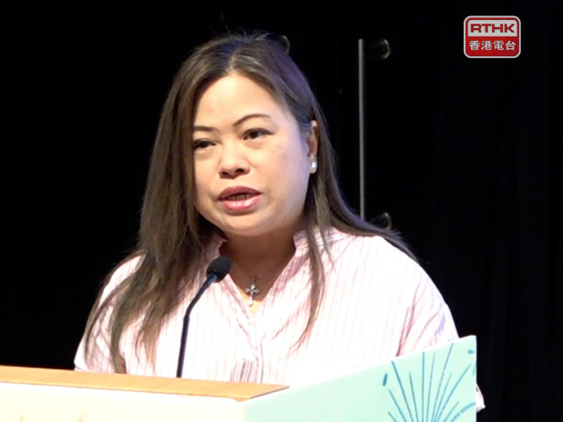 羅淑佩特區政府重視青年人的全面發展及德才兼備。（葉美薏攝）