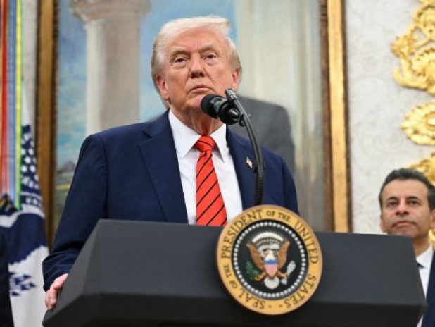 特朗普指示國防部動用一切資金，向軍人發放薪金。（法新社資料圖片）