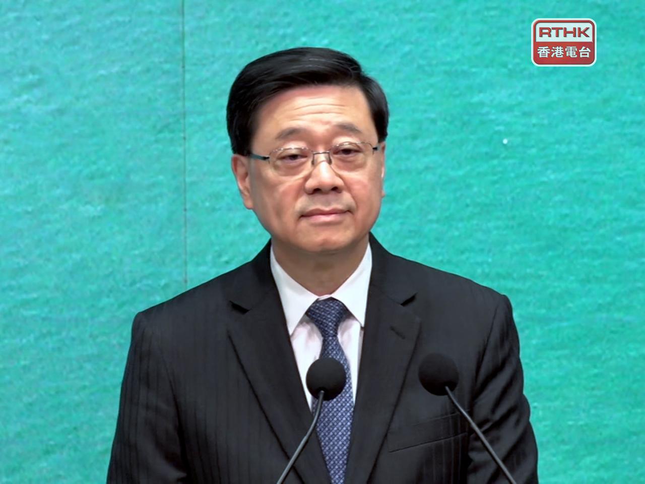 李家超說，港隊將派出600名運動員參與28個項目，他明日會主持授旗儀式。（郭志強攝）