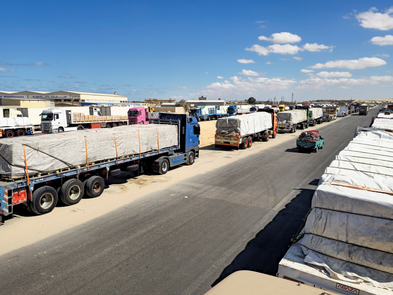 Israel said it would cut in half the number of humanitarian aid trucks allowed into Gaza after accusing Hamas of violating the ceasefire agreement. Photo: Reuters