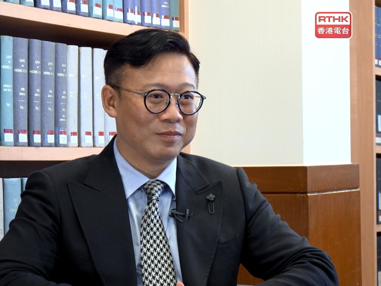 張國鈞下午前赴海南省海口市，出席2025海南自由貿易港法律周。（港台圖片）