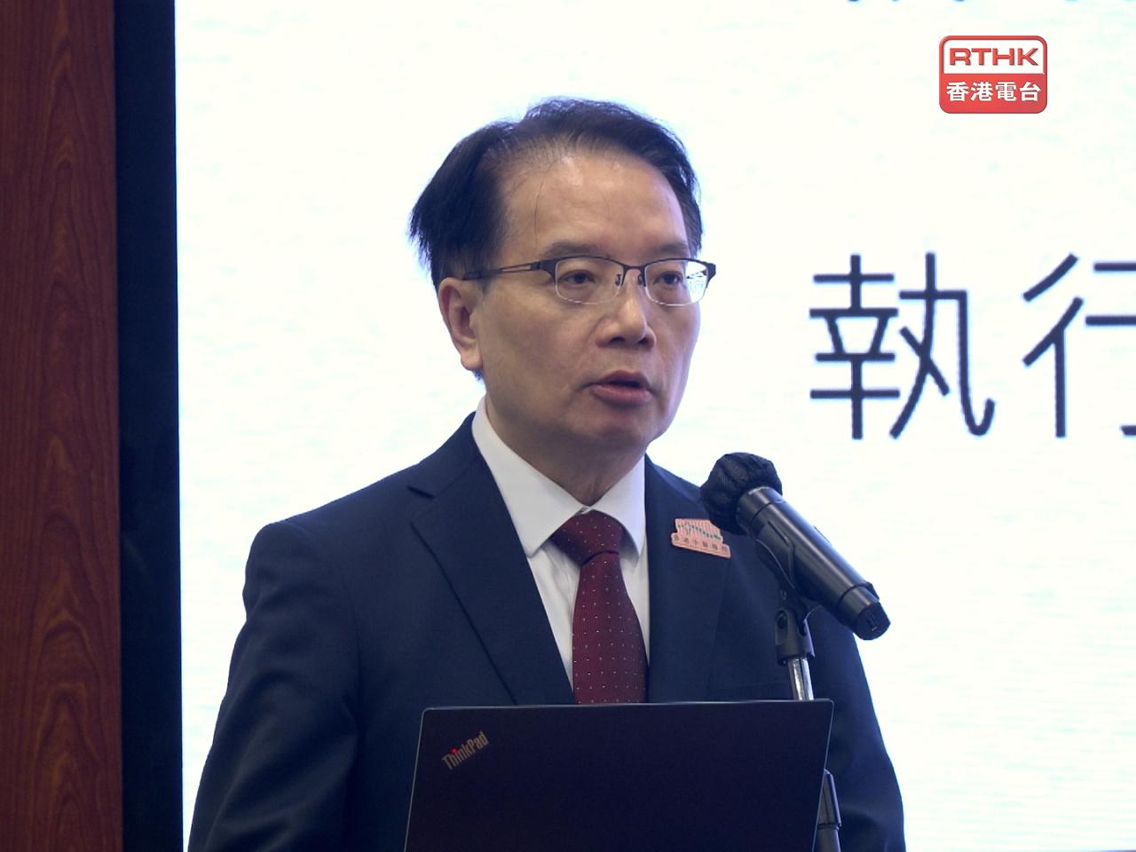 張偉麟表示，已考慮市民負擔能力，收費較市場水平低，體現政府對市民健康的承擔。（梁禎祥攝）