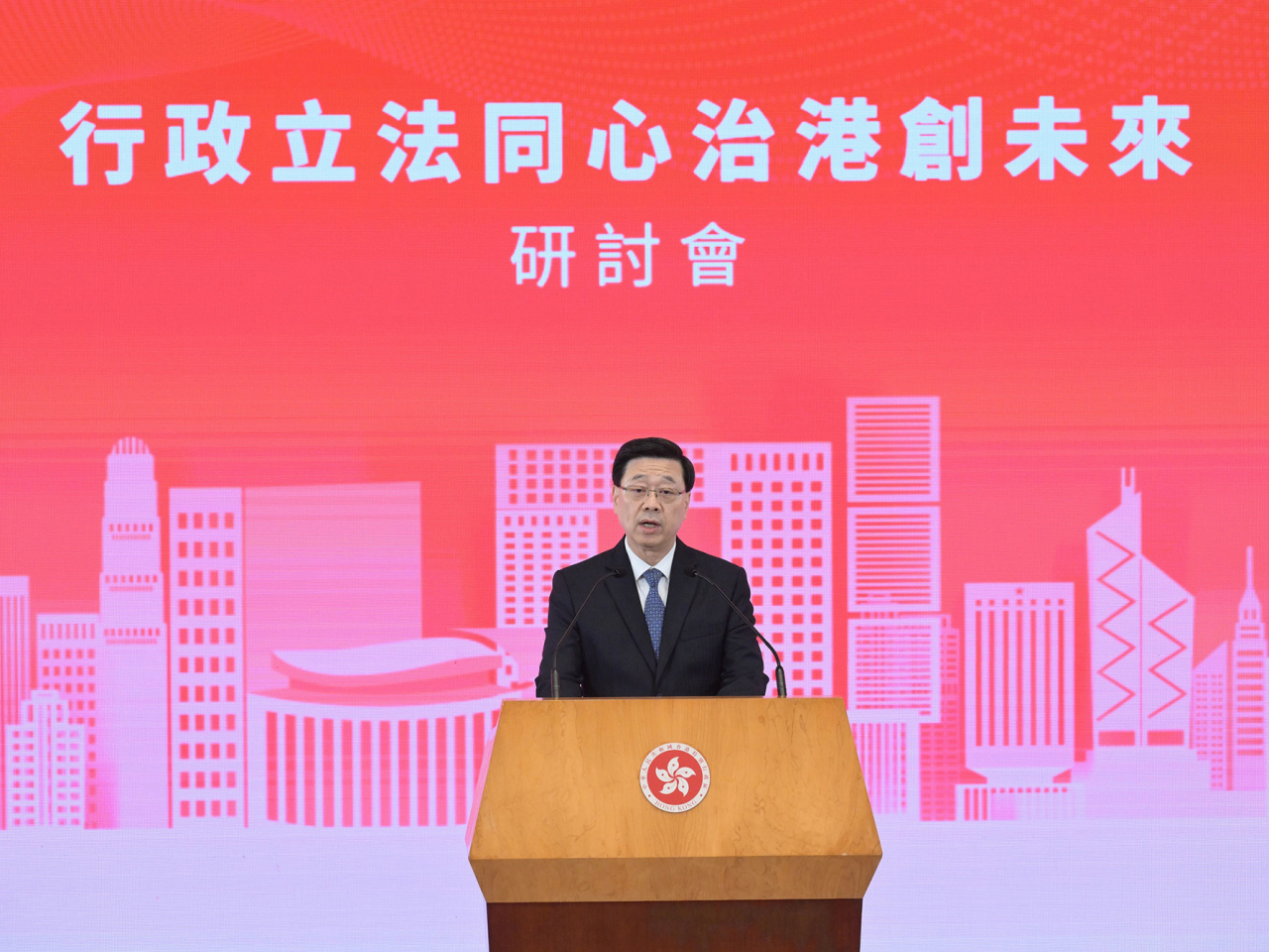 李家超表示，完善後的立法會成績有目共睹，行政立法關係回歸理性。（政府新聞處）