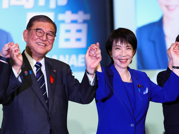 石破茂向靖國神社供奉供品。共同社報道，高市早苗不打算前往參拜。（路透社資料圖片）