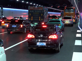 'Insurance for southbound cars to cost under HK$1k'