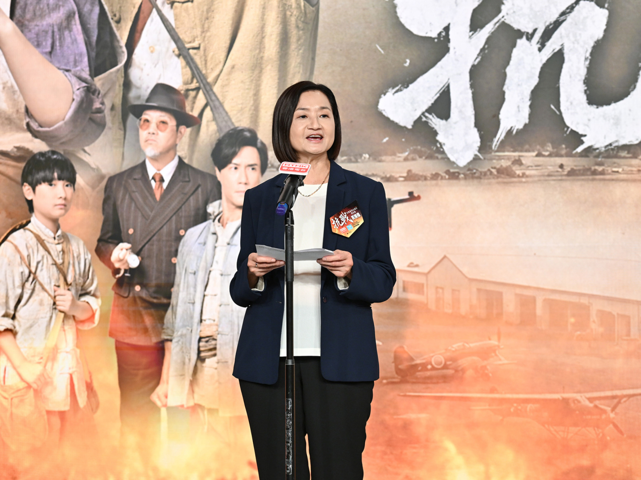 關婉儀說，微短劇製作期間運用人工智能技術，還原香港戰時的歷史場景，大大提升可觀性。（政府新聞處）