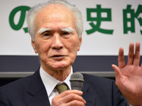 習近平說村山富市是日本富有正義感的政治家，亦是中國人民的老朋友。（法新社資料圖片）