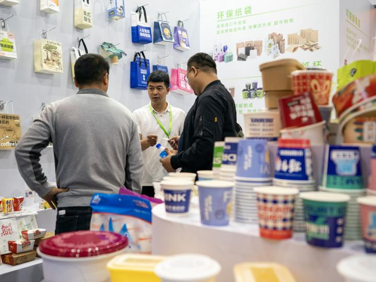 內地去年提出要制定有關預製菜生產加工、冷藏等標準，嚴格使用食品添加劑。（新華社資料圖片）