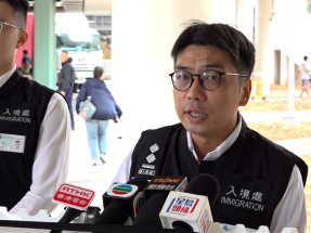 入境處於東涌新落成屋邨拘10名裝修黑工及涉案僱主