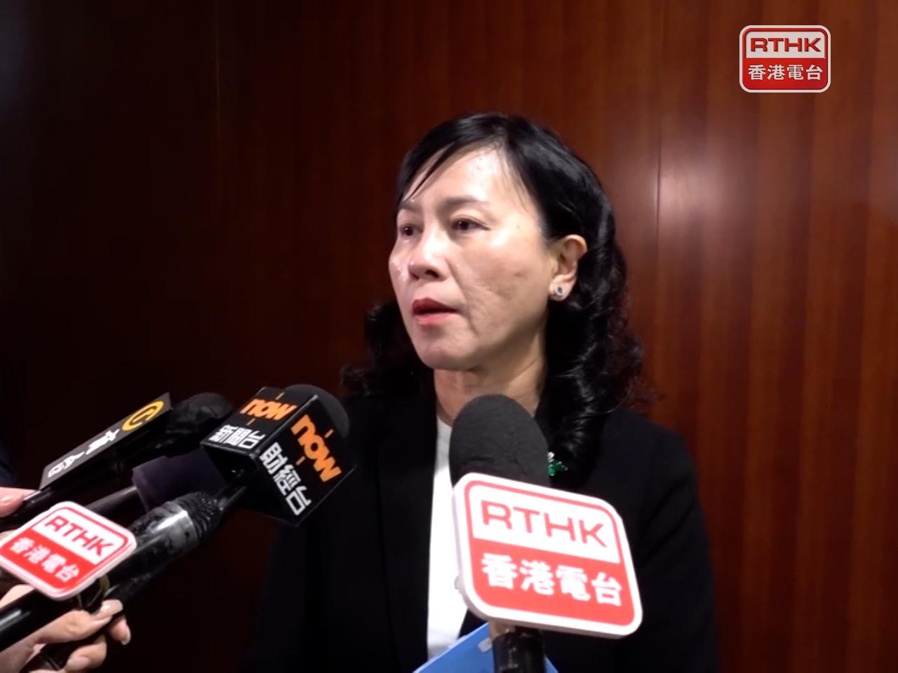 陳美寶說正全速全力跟進及善後，會透過政府部門，為家屬提供適切協助。（周國安攝）