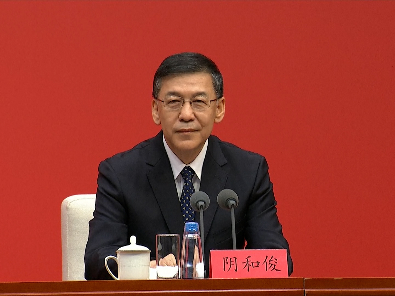 陰和俊表示,「十五五」規劃的建議部署,加強原始創新和關鍵核心技術攻關。(央視截圖)