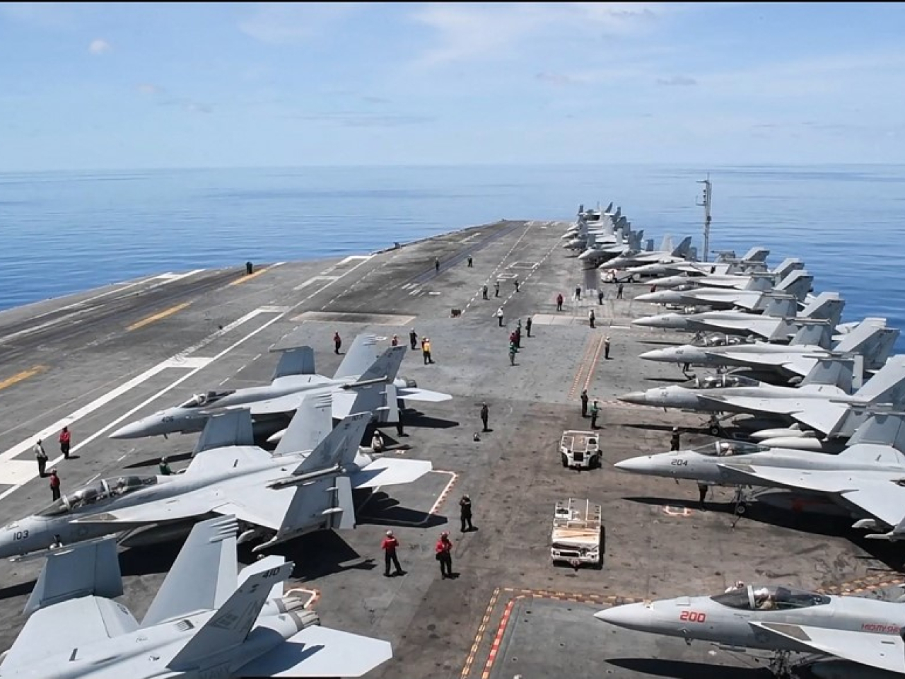 An F/A-18F Super Hornet and an MH-60R Sea Hawk helicopter based off the USS Nimitz aircraft carrier crashed into the South China Sea on Sunday, the US Navy said. File photo: AFP