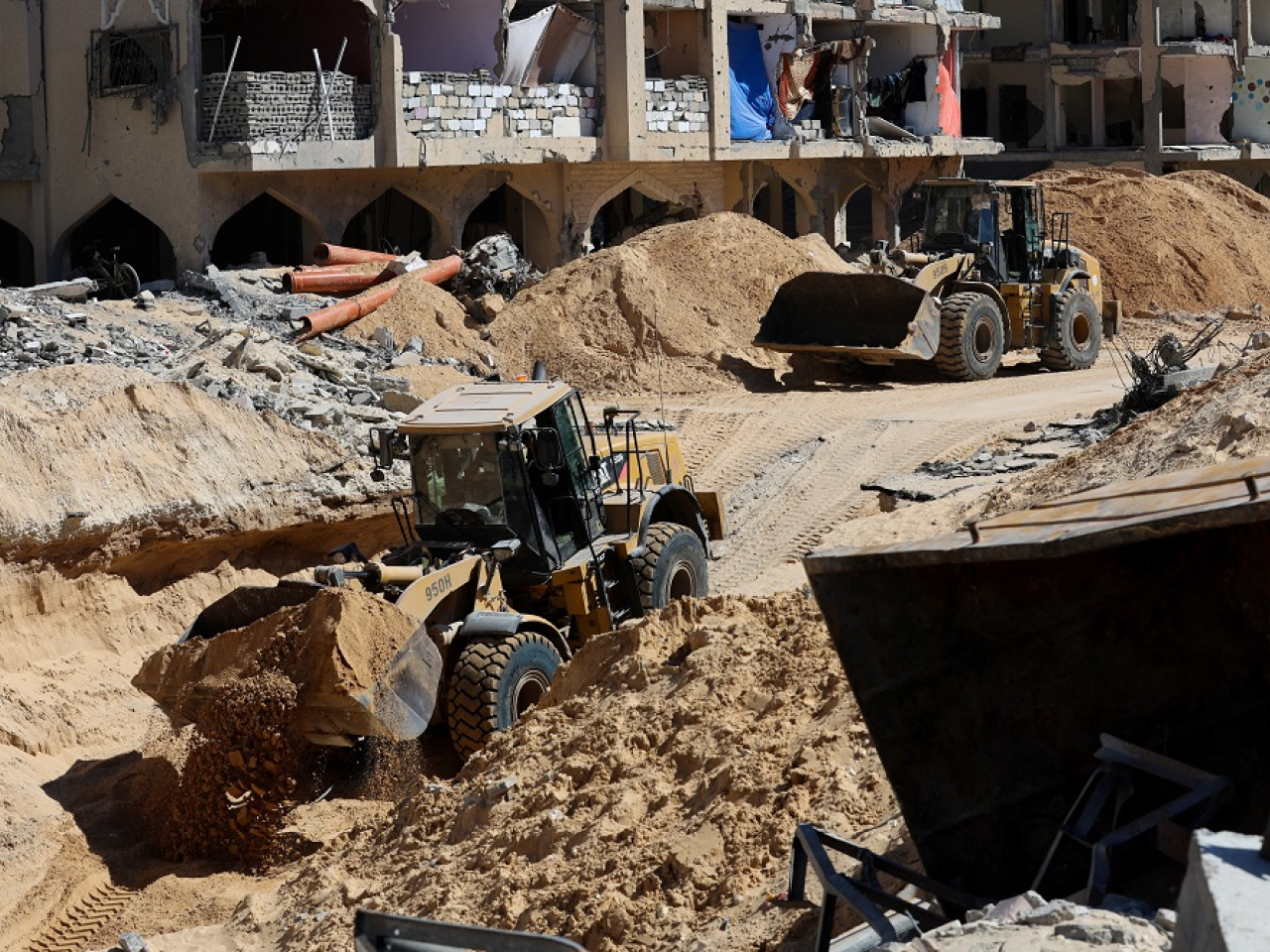 Hamas says it is trying to return all the remaining bodies, but that the search has been hampered by the destruction wrought on Gaza. Photo: Reuters