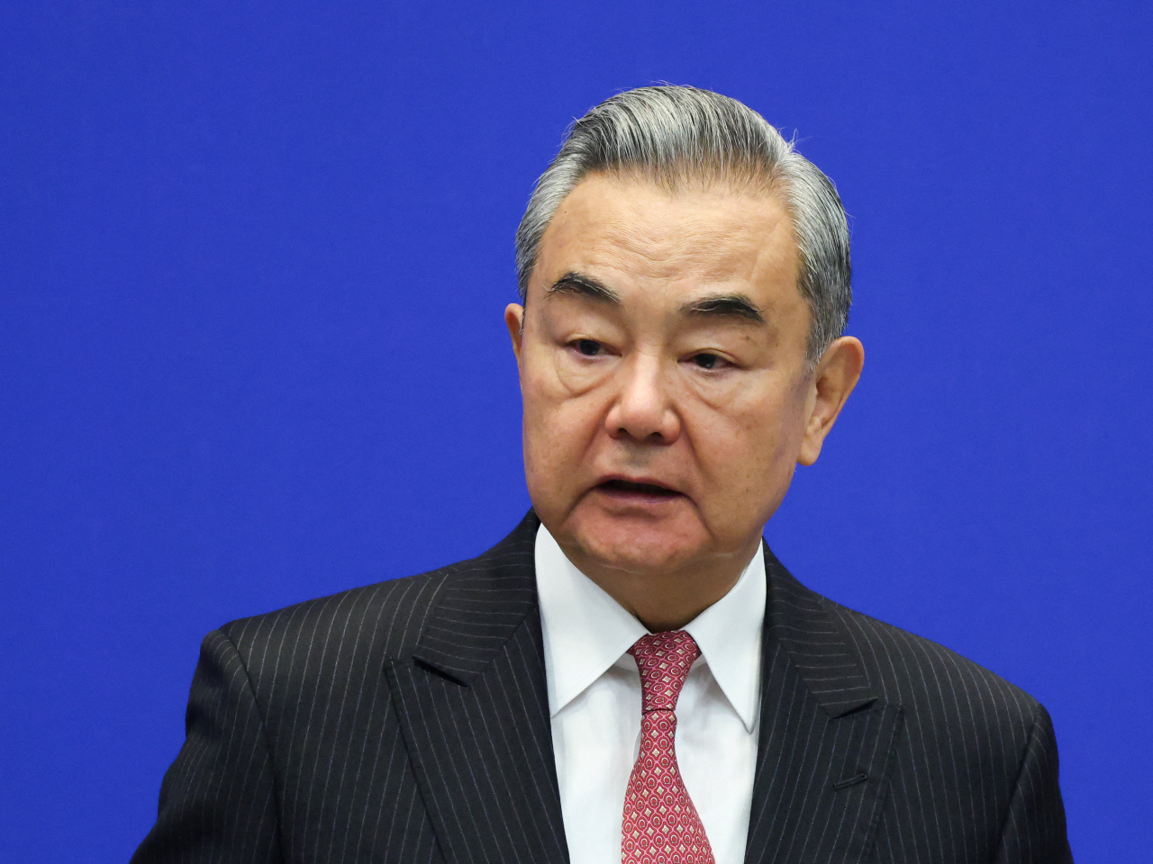 王毅表示,希望日方與中方一起,維護好中日關係的政治基礎。(路透社資料圖片)