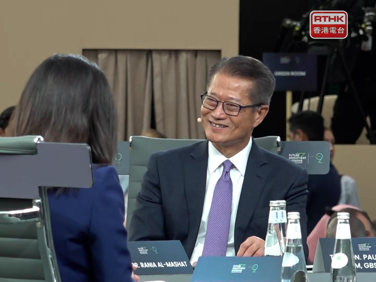 陳茂波認為中方一直有展開對話,並以非常務實態度尋找解決方案及共通點。(麥偉康攝)