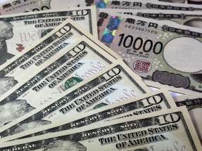 美元兌日圓一度跌穿152，低見151.82。分析指，日本官員言論顯示，財政刺激政策力度或不如市場最初估計。（港台圖片）