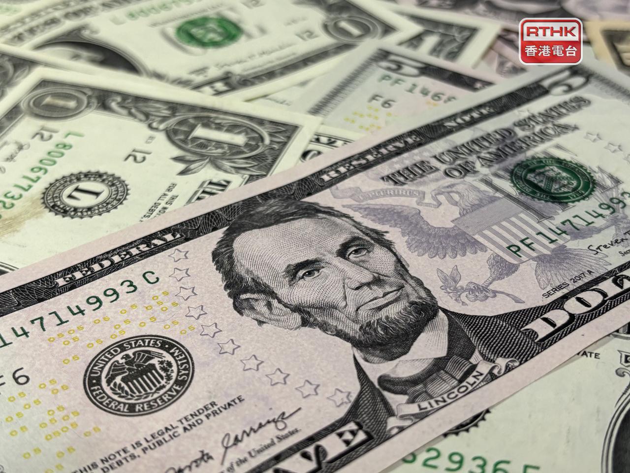 美國10年期債息於4厘水平得而復失，尾市徘徊3.977厘。（港台圖片）