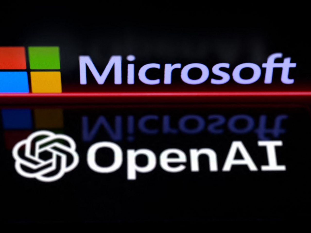 微軟與Open AI達成新協議,支持對方完成資本重組,雙方亦簽訂雲計算交易。(法新社資料圖片)