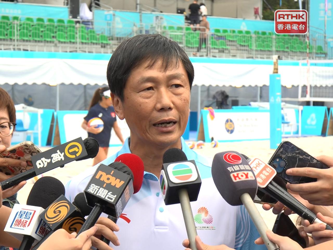 楊德強表示，這個場地是歷來本港在沙灘運動中最大的場地，按照全運會最高規格搭建。（鍾家銘攝）