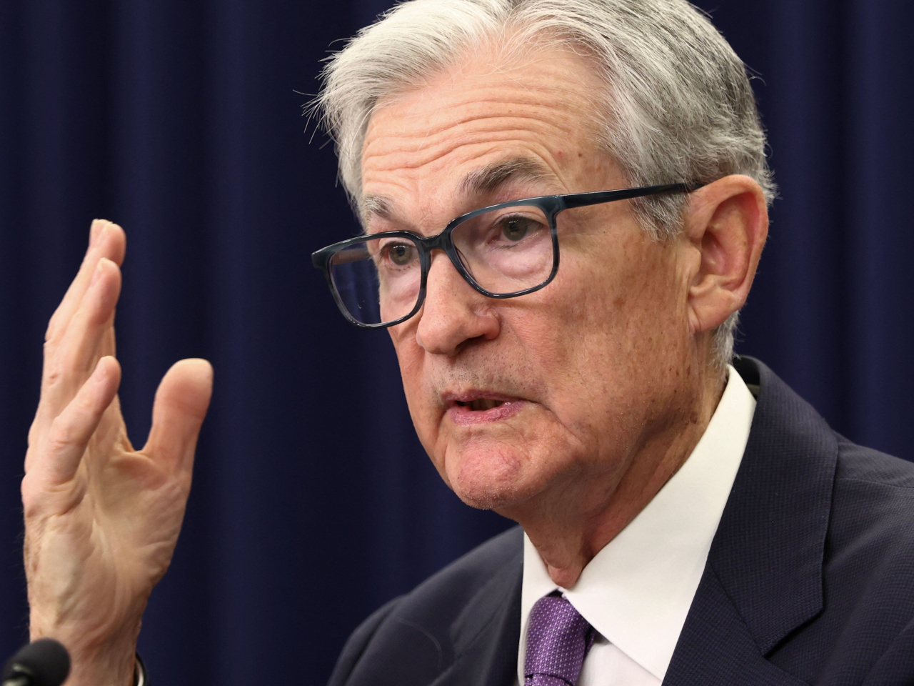 鮑威爾表示,聯儲局並未就12月會議政策走向作出決定,是否再次減息未有定論,強調委員看法分歧很大。(路透社)