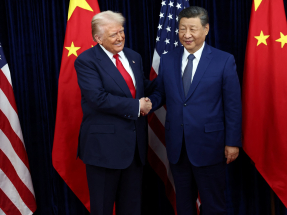 Xi Jinping meets Donald Trump in South Korea