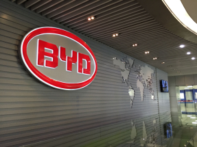 比亞迪股份上季盈利按年跌近33%，跌至78.2億元人民幣。（港台圖片）