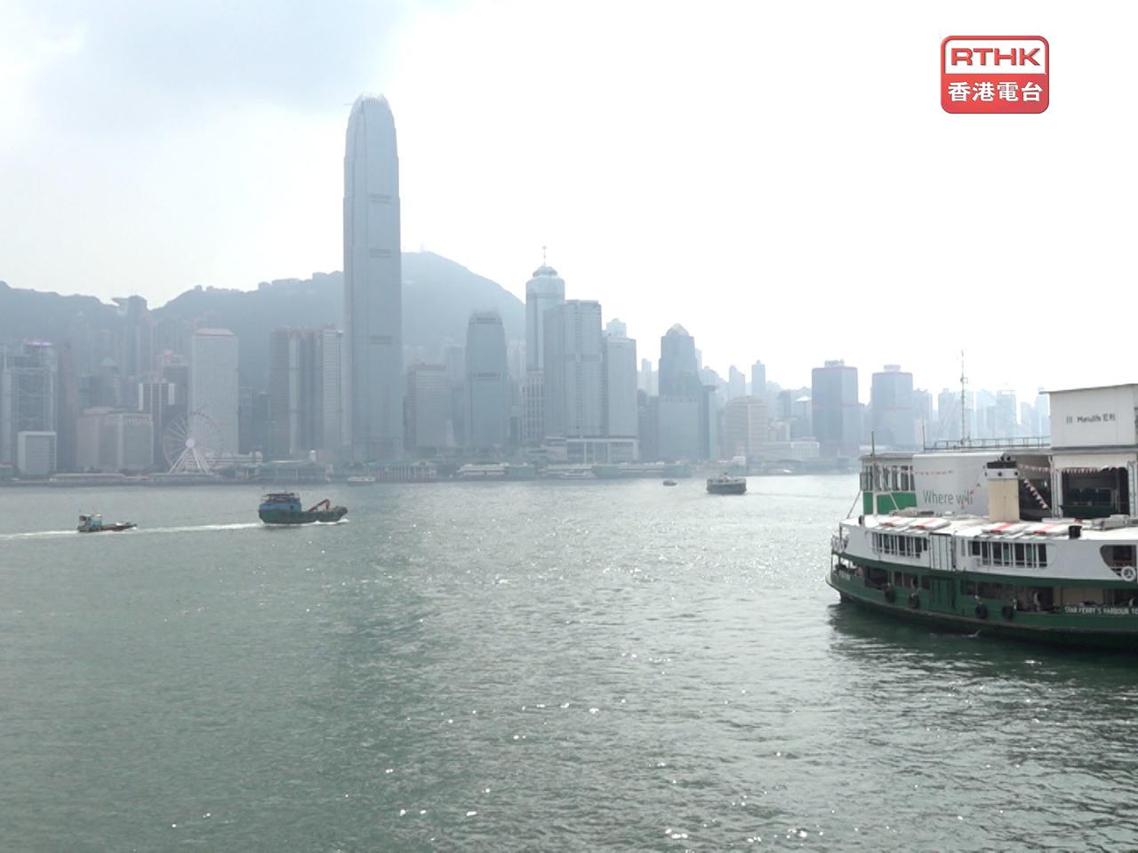 陳茂波說,本港正經歷經濟轉型,培育新的經濟發展引擎,部分行業需要轉型。(港台圖片)