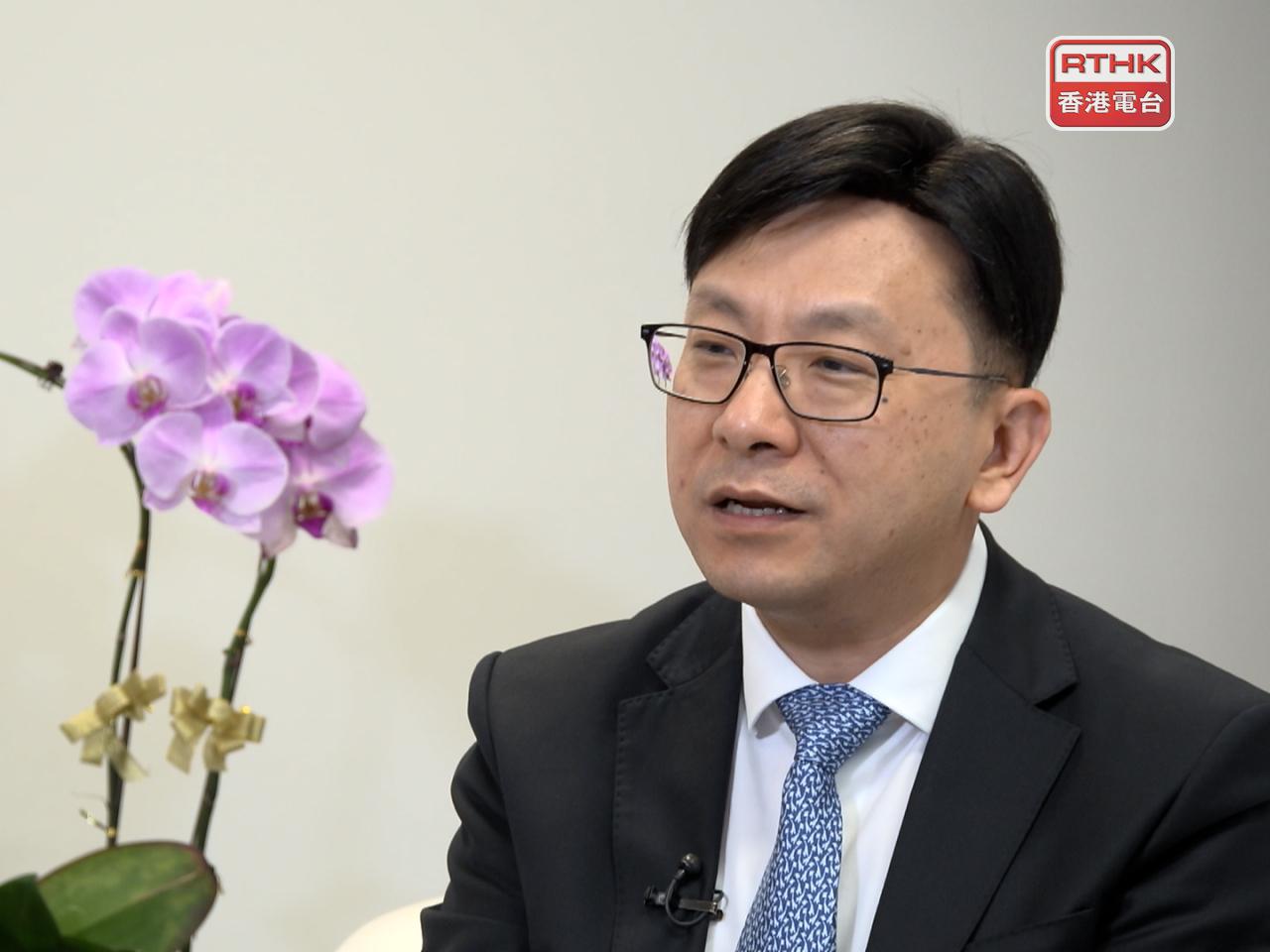 孫玉菡呼籲社福界的有志之士積極考慮參選,為業界發聲,為香港建言。(港台圖片)