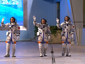 神舟二十一號乘組出征儀式於酒泉衛星發射中心舉行