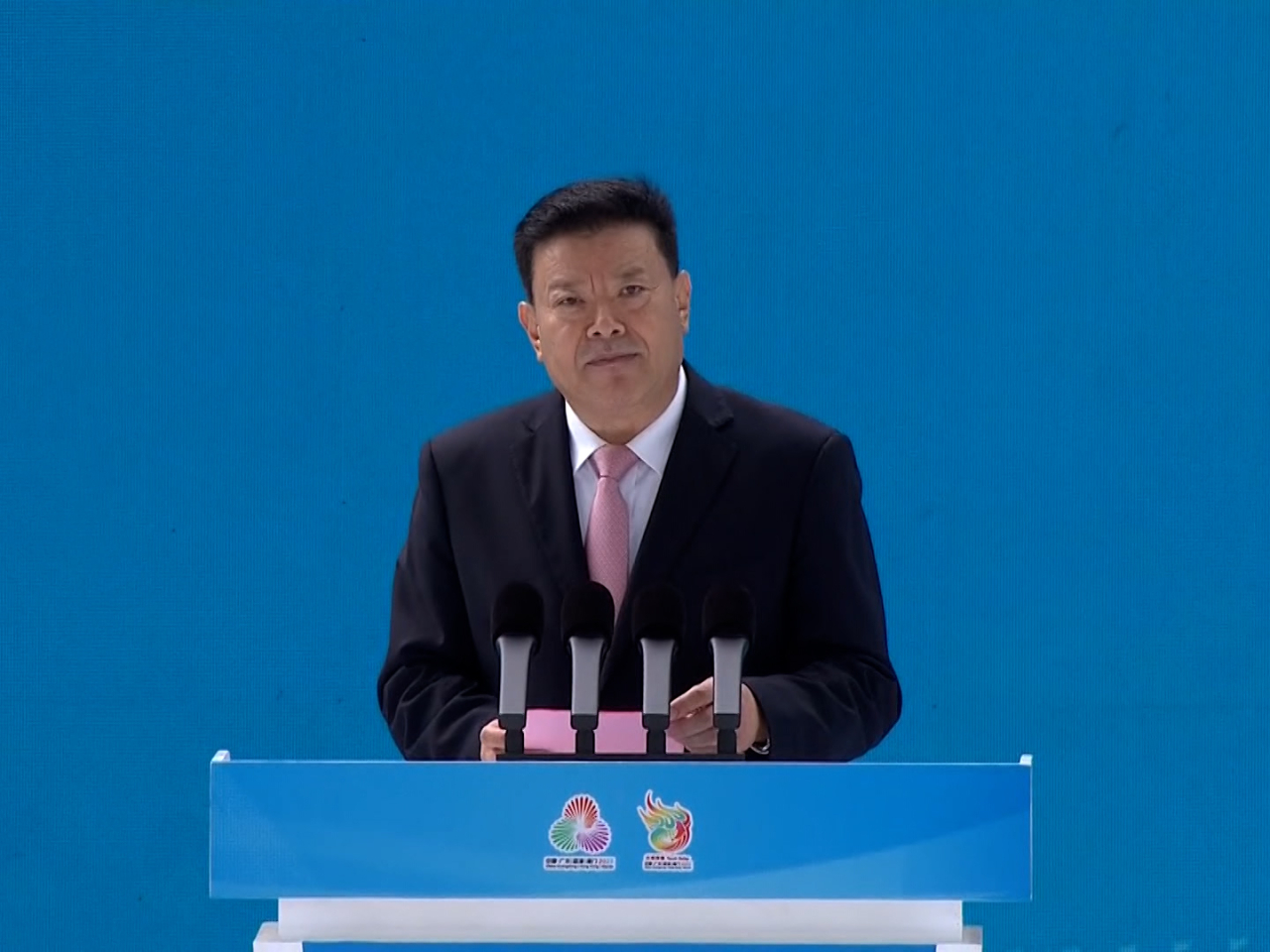 孟凡利表示，火炬傳遞為改革不停頓開放不止步有力宣示。