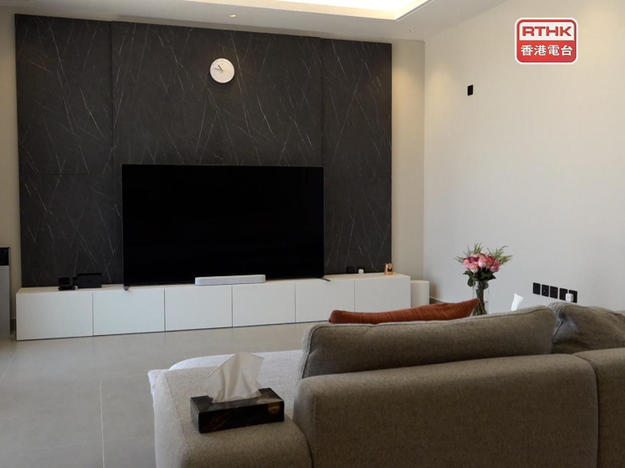 港人Will所佔單位約1500呎加上近1200呎平台，月租約2萬港元。 （麥偉康攝）