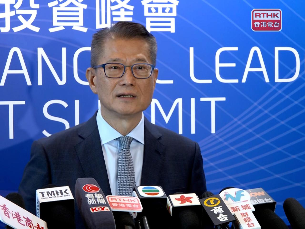 陳茂波表示，在峰會上與金融領袖面對面坦誠交換意見，他們對香港股票市場感到積極樂觀。（廖漢榮攝）