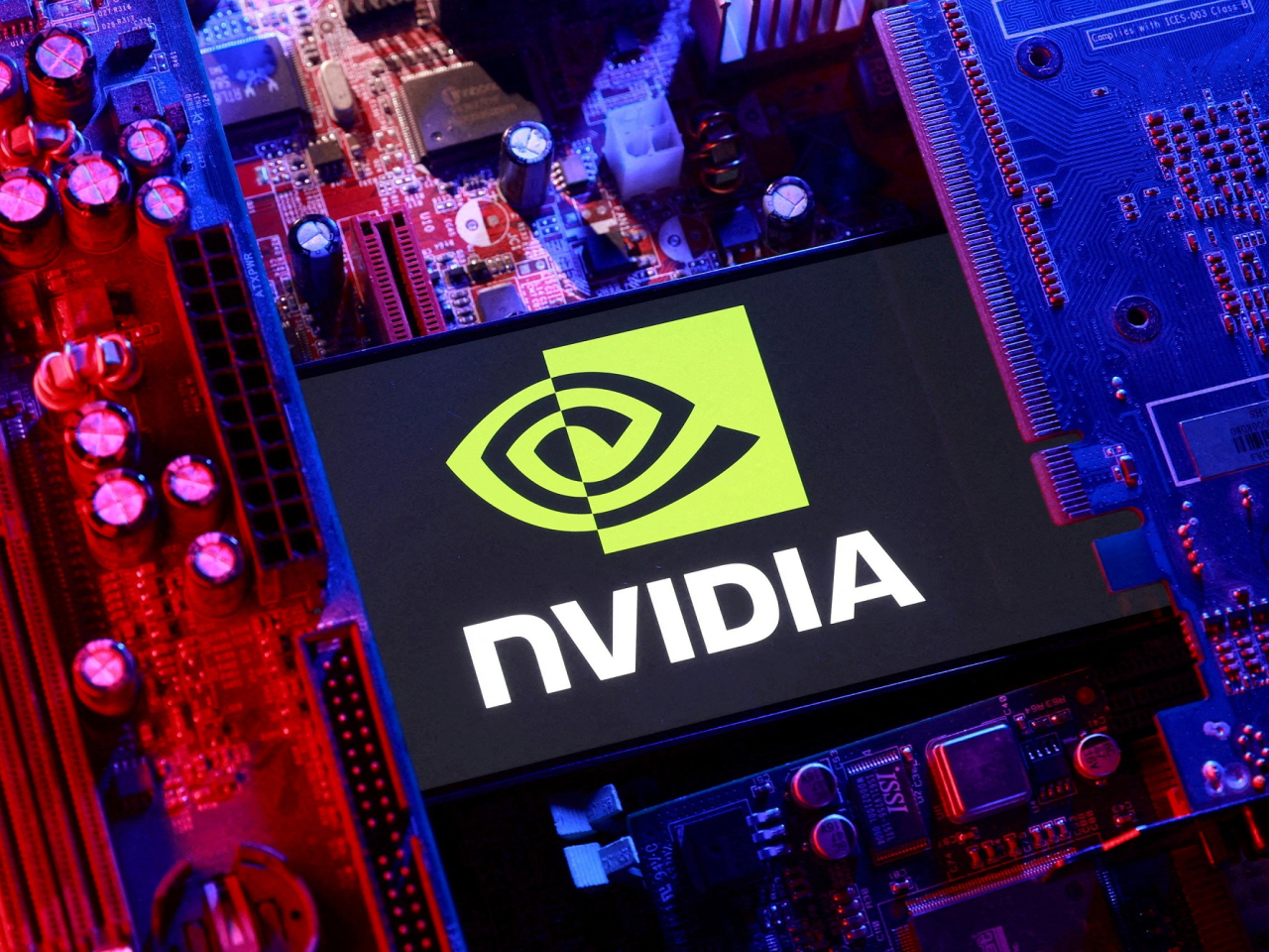 白宮表示，暫時無計劃批准晶片製造商Nvidia，向中國出售新款人工智能晶片。（路透社資料圖片）
