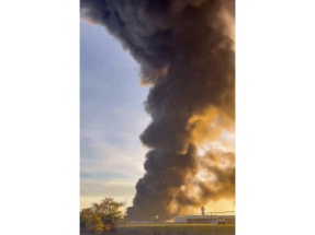 At least 7 dead after cargo plane crashes in Kentucky