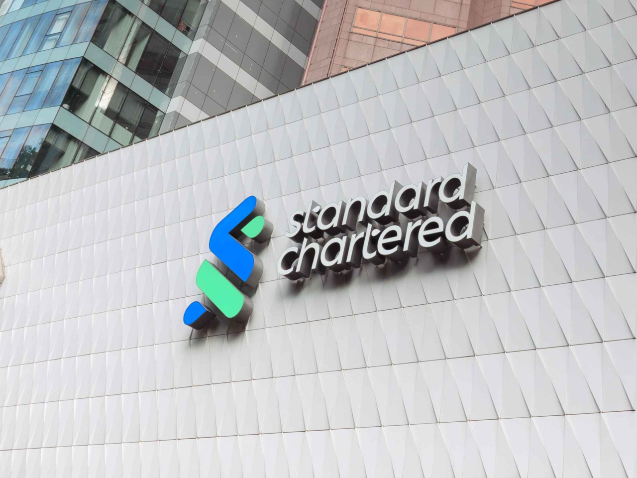 渣打計劃發行10億美元固定利率重設永久後償或有可轉換證券，強化集團監管資本基礎。（公司圖片）