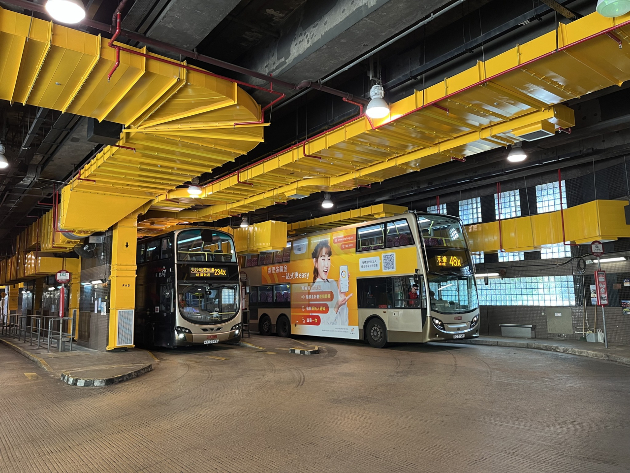 荃灣灣景花園巴士總站已更換通風系統，乘客候車環境更舒適。（運輸署社交網站圖片）