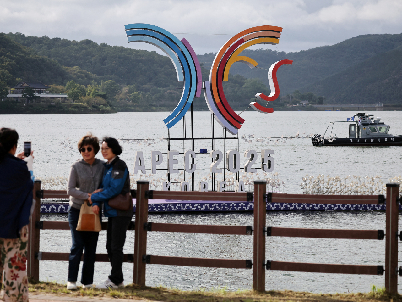 毛寧指，在一個中國原則下參與亞太經合組織會議，是中國台北參與APEC的政治前提。（路透社資料圖片）