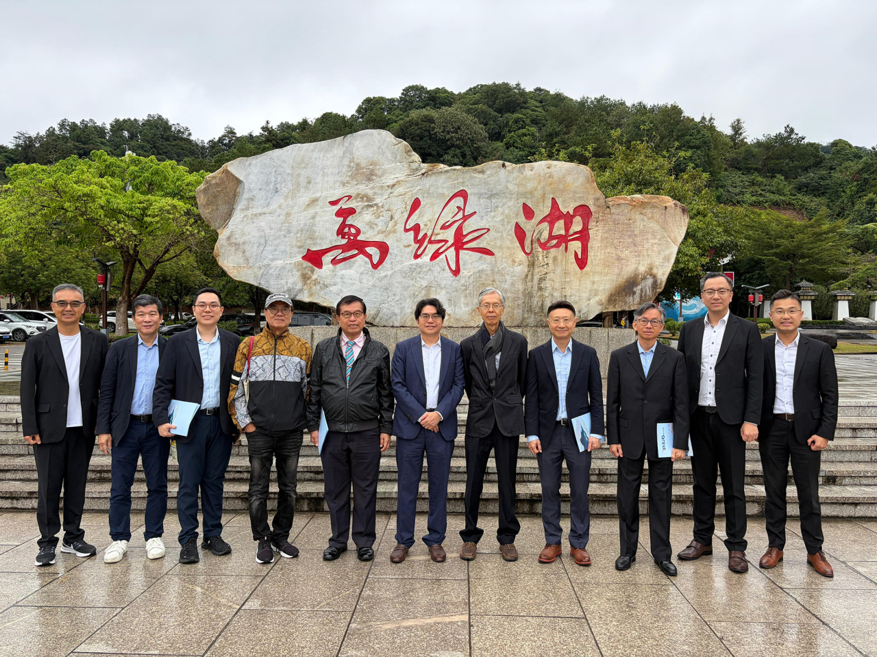 水諮會考察團前赴廣東省考察東江水供水系統。（政府新聞處）