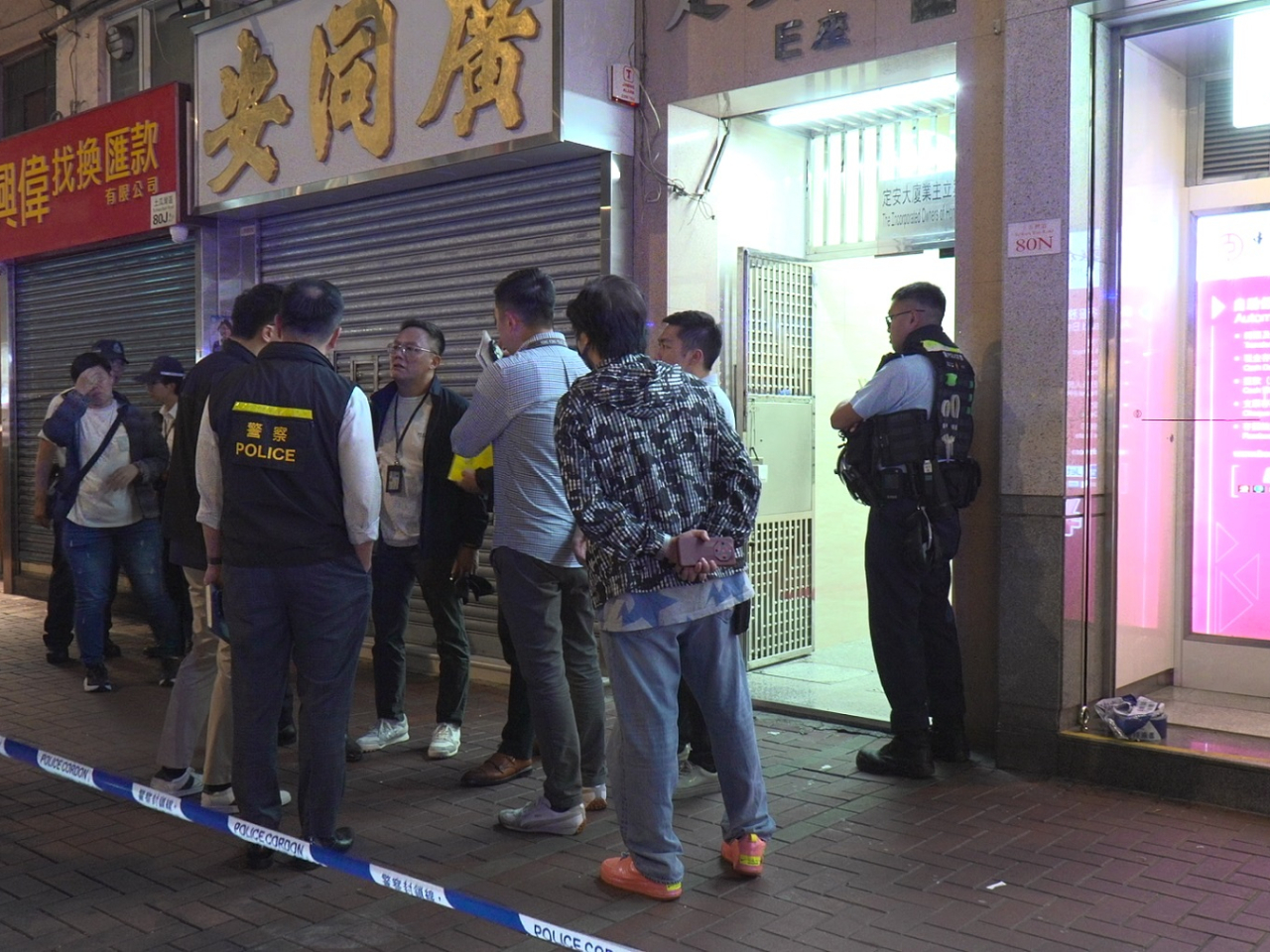 Police are hunting for a man who allegedly attacked customs officers with a knife during a drug raid in To Kwa Wan on Thursday. File photo: RTHK