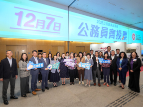 立法會選舉｜楊何蓓茵督導跨部門團隊做好宣傳及推廣工作