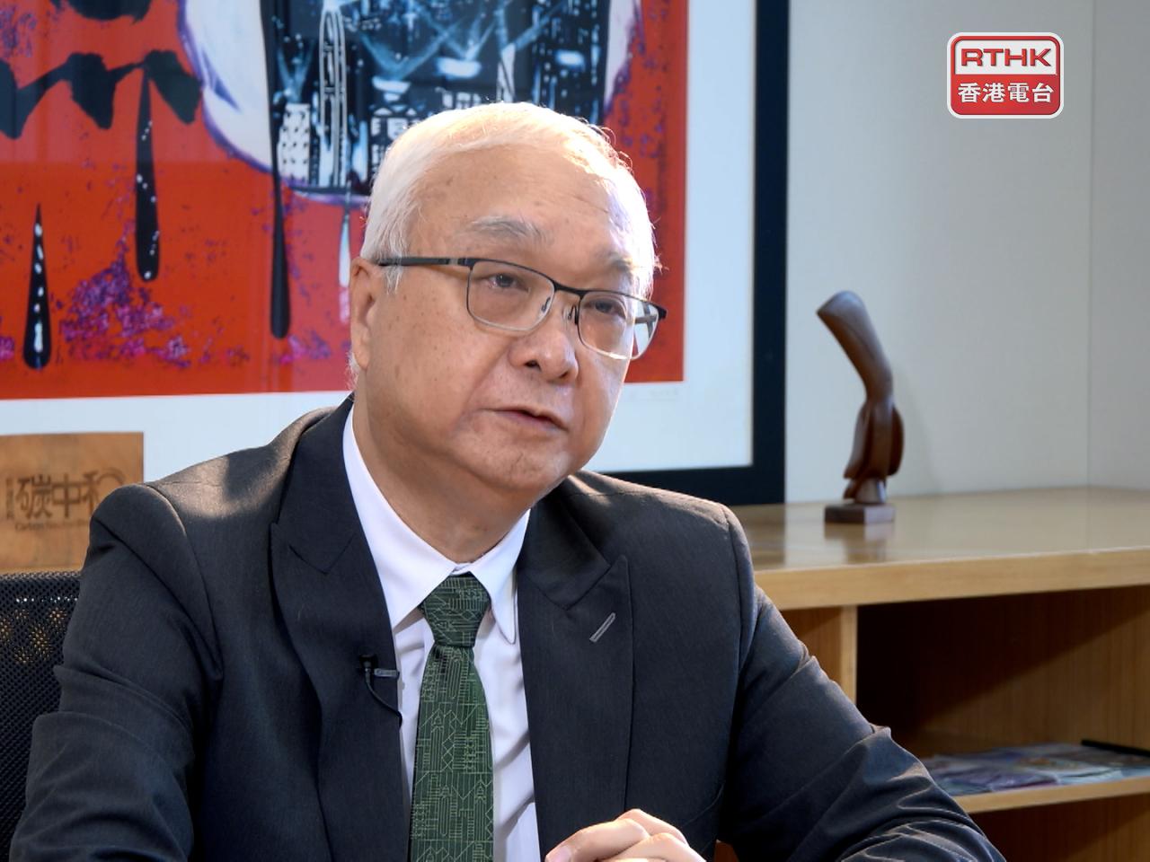 謝展寰亦會與其他參會代表進行雙邊會議，介紹特區政府《香港氣候行動藍圖2050》最新策略及進展。（港台圖片）