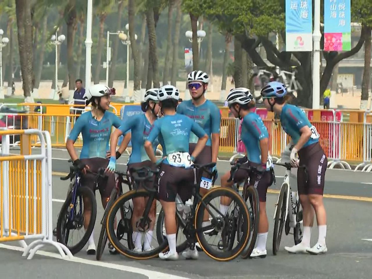 李思穎說，全靠一眾港隊隊友一起力追前車對手。