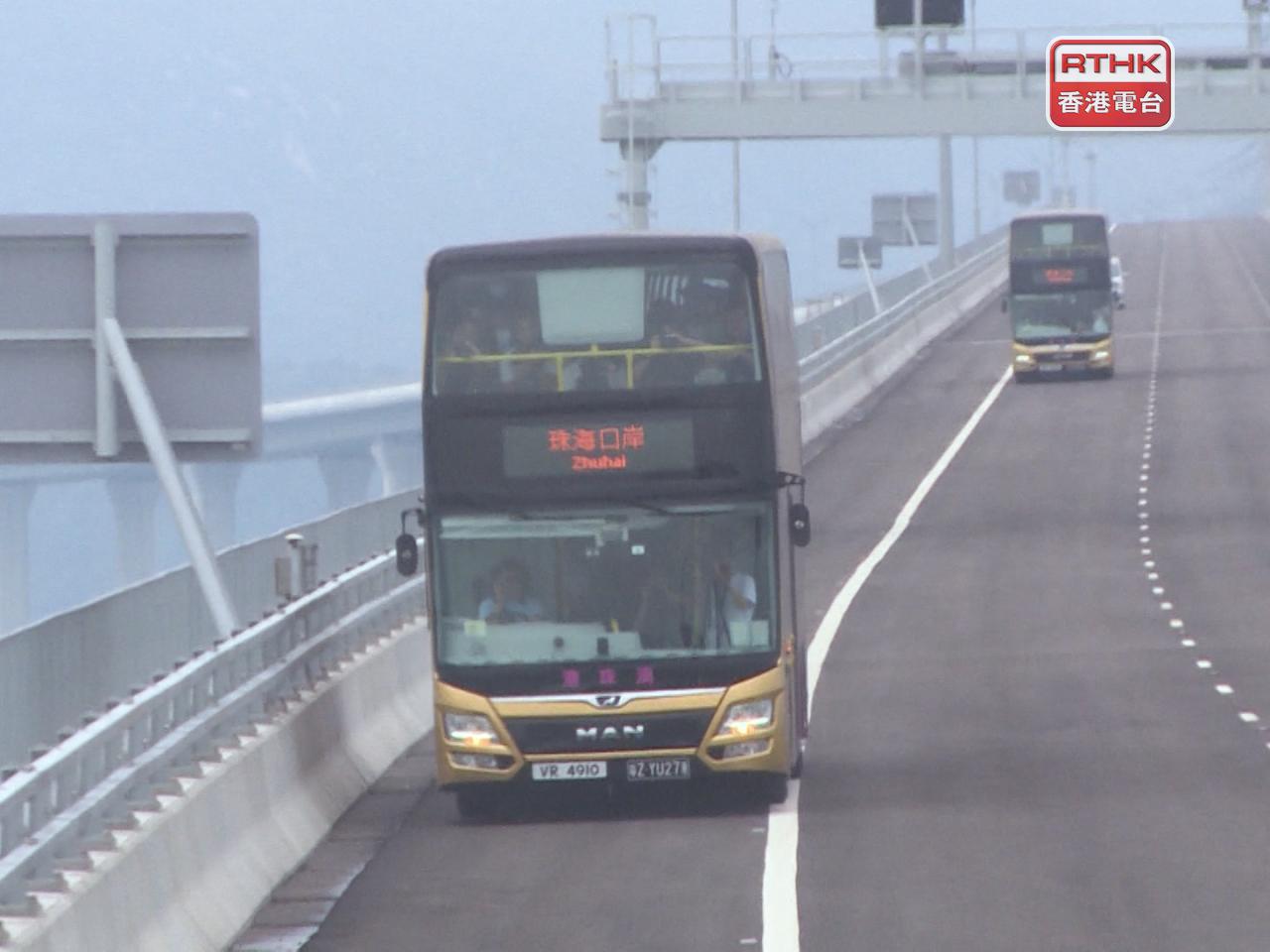 運輸署指，金巴由香港前往珠海的服務，已於上午11時30分陸續恢復正常運作。（港台圖片）