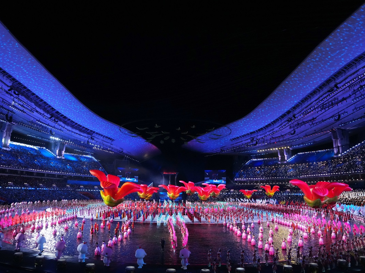 開幕式晚上在廣州舉行。（新華社）