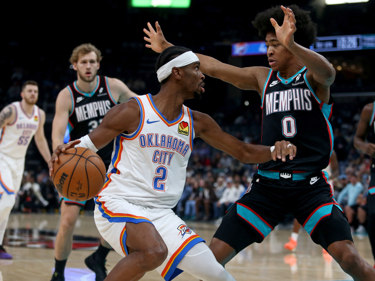 Reigning league MVP Shai Gilgeous-Alexander had 35 points to lead Oklahoma City to their second straight win. Photo: Reuters