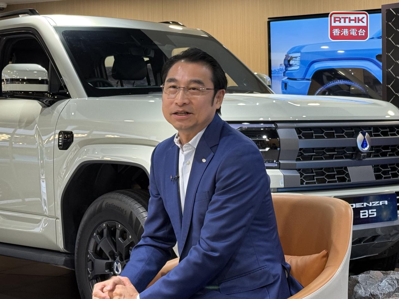 劉學亮表示售價介乎30萬至40萬元的SUV車型在香港最受歡迎。（趙嘉駿攝）