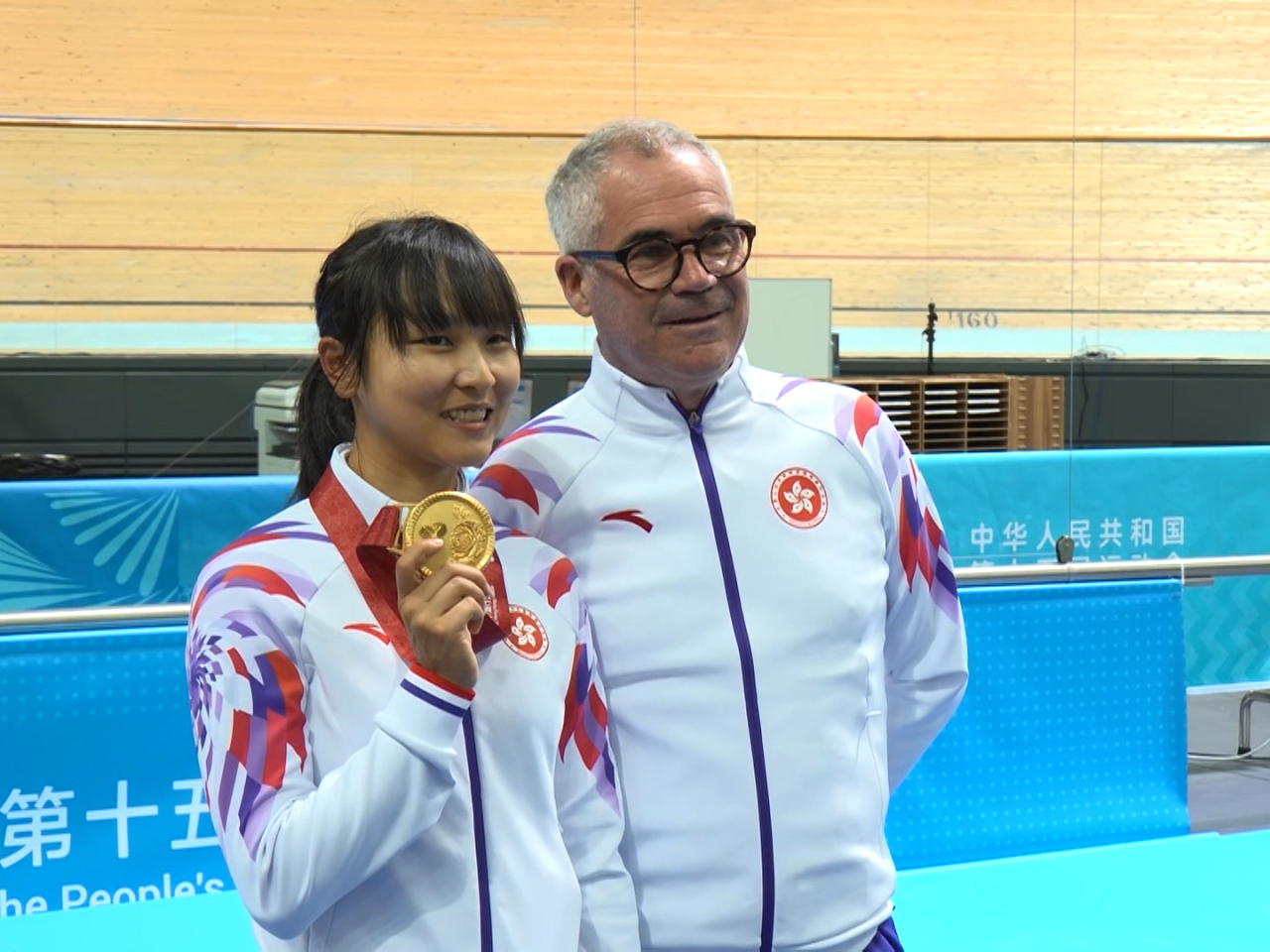 在十五運會，衛冕公路自行車女子個人賽金牌的港隊代表李思穎，正準備稍後在香港賽區舉行的場地自行車的麥迪遜賽和全能賽。