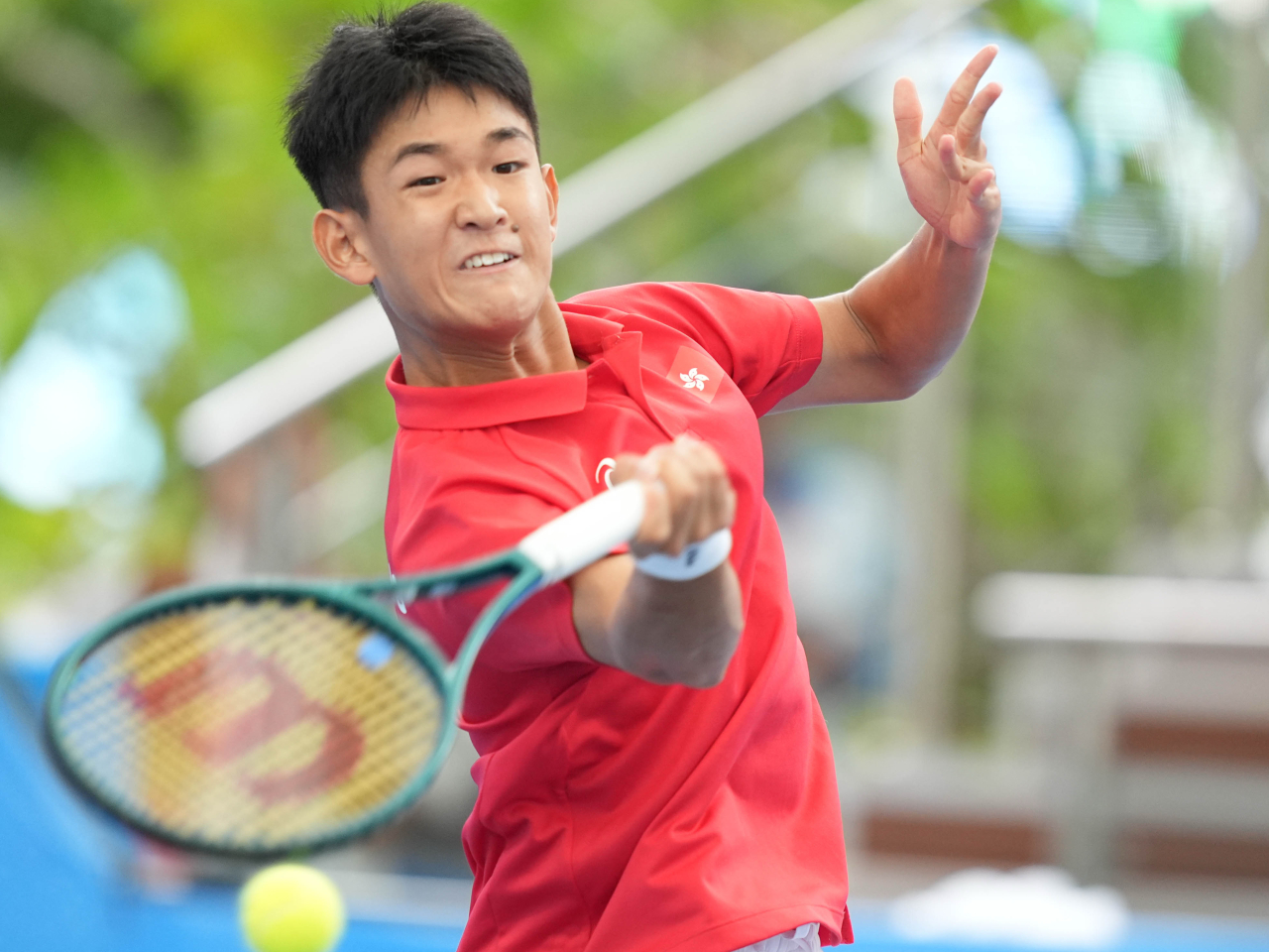 港隊在十五運會網球青年組男子團體賽取得一面銅牌，亦是港隊歷來首面全運網球團體賽獎牌。（新華社）