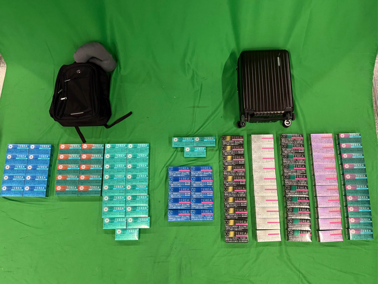 海關檢獲的另類吸煙產品。（政府新聞處）