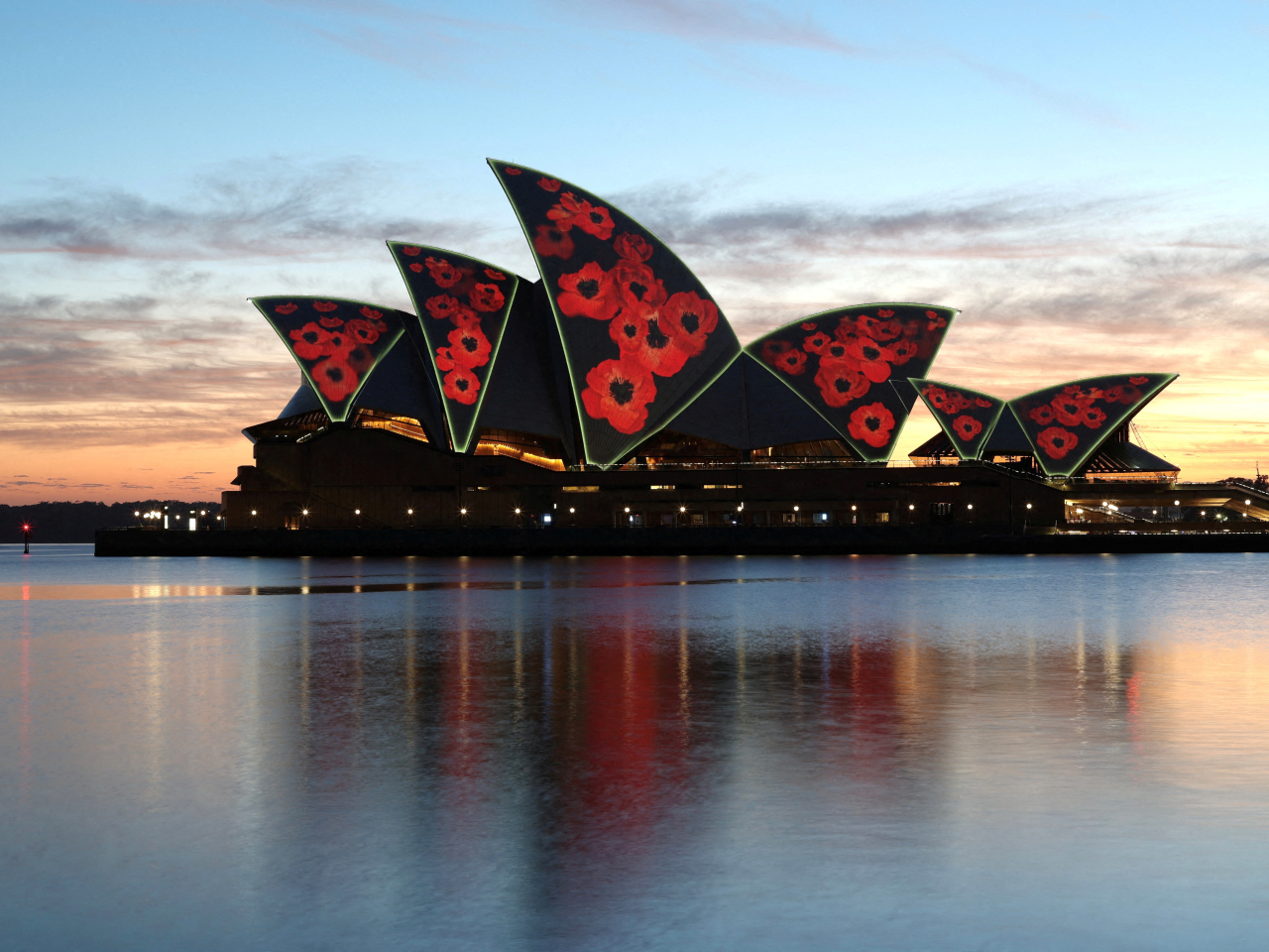 澳洲安全及情報總監指控中國支持黑客入侵通訊，中方批評他散播虛假敘事，蓄意挑動對抗。（路透社）